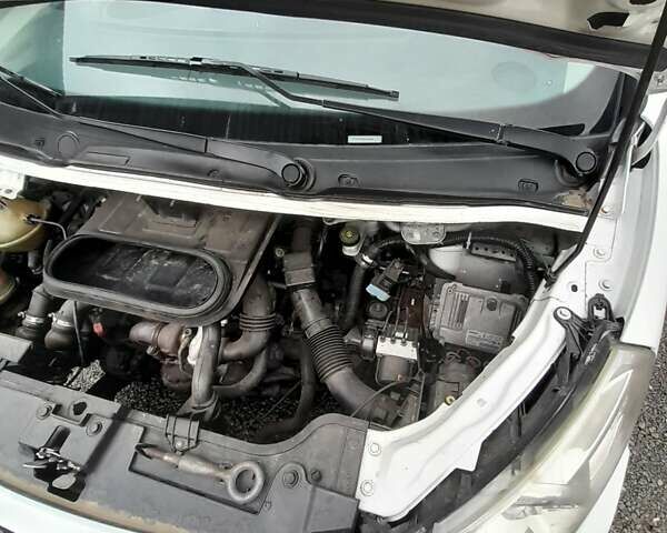 Белый Фиат Скудо, объемом двигателя 1.6 л и пробегом 300 тыс. км за 5900 $, фото 5 на Automoto.ua