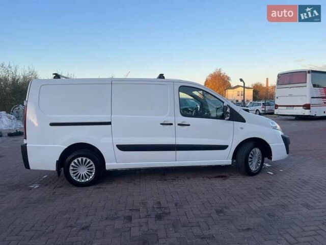 Белый Фиат Скудо, объемом двигателя 2 л и пробегом 425 тыс. км за 5300 $, фото 9 на Automoto.ua