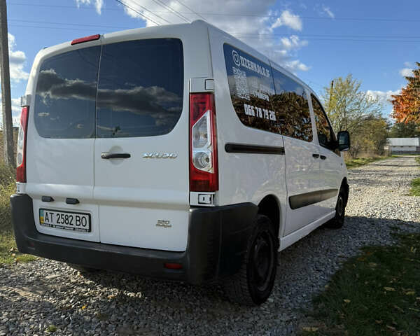 Білий Фіат Скудо, об'ємом двигуна 2 л та пробігом 200 тис. км за 7800 $, фото 3 на Automoto.ua
