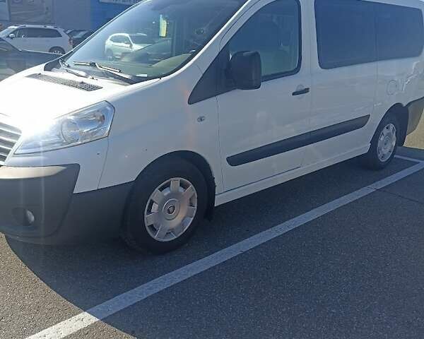 Белый Фиат Скудо, объемом двигателя 2 л и пробегом 362 тыс. км за 5500 $, фото 4 на Automoto.ua
