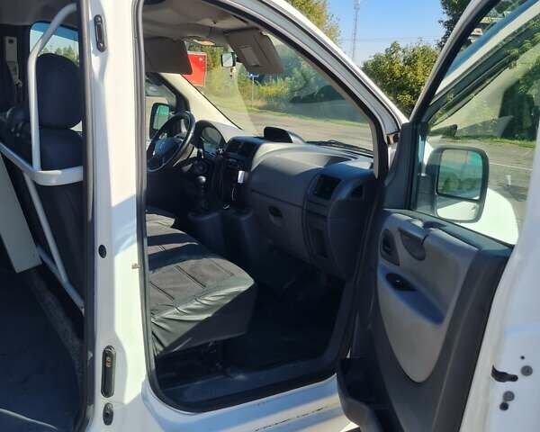 Белый Фиат Скудо, объемом двигателя 2 л и пробегом 425 тыс. км за 7999 $, фото 13 на Automoto.ua