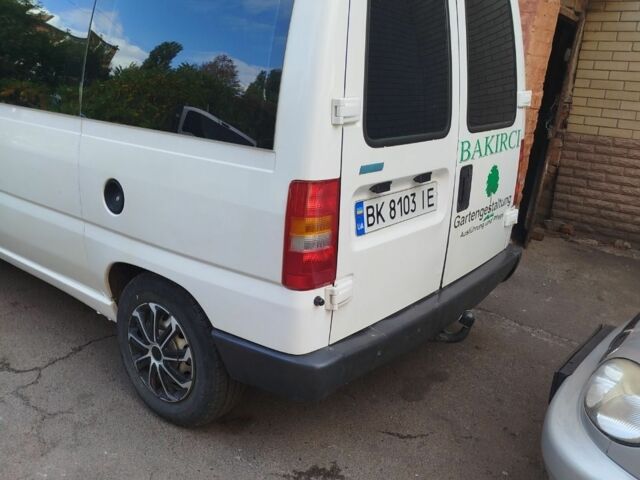 Белый Фиат Скудо, объемом двигателя 1.9 л и пробегом 320 тыс. км за 4100 $, фото 6 на Automoto.ua