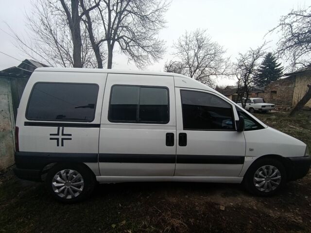 Белый Фиат Скудо, объемом двигателя 2 л и пробегом 323 тыс. км за 3900 $, фото 7 на Automoto.ua