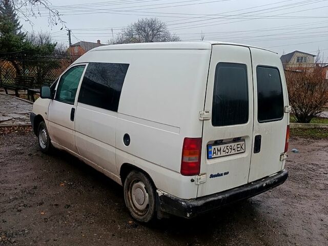 Белый Фиат Скудо, объемом двигателя 1.9 л и пробегом 200 тыс. км за 3700 $, фото 1 на Automoto.ua