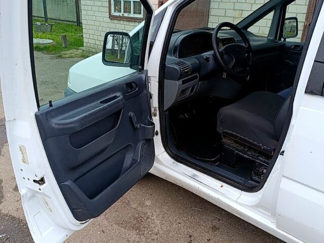 Белый Фиат Скудо, объемом двигателя 2 л и пробегом 154 тыс. км за 3250 $, фото 1 на Automoto.ua