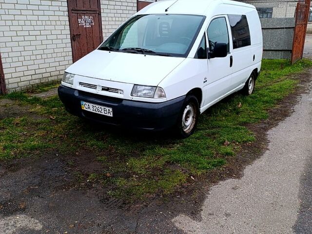 Белый Фиат Скудо, объемом двигателя 2 л и пробегом 154 тыс. км за 3250 $, фото 6 на Automoto.ua