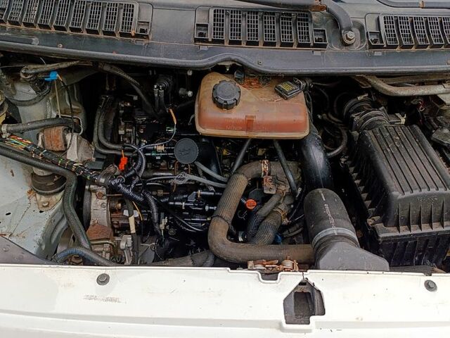 Белый Фиат Скудо, объемом двигателя 2 л и пробегом 154 тыс. км за 3250 $, фото 5 на Automoto.ua