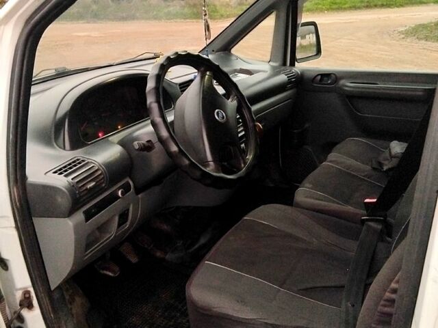 Білий Фіат Скудо, об'ємом двигуна 1.9 л та пробігом 324 тис. км за 4800 $, фото 6 на Automoto.ua