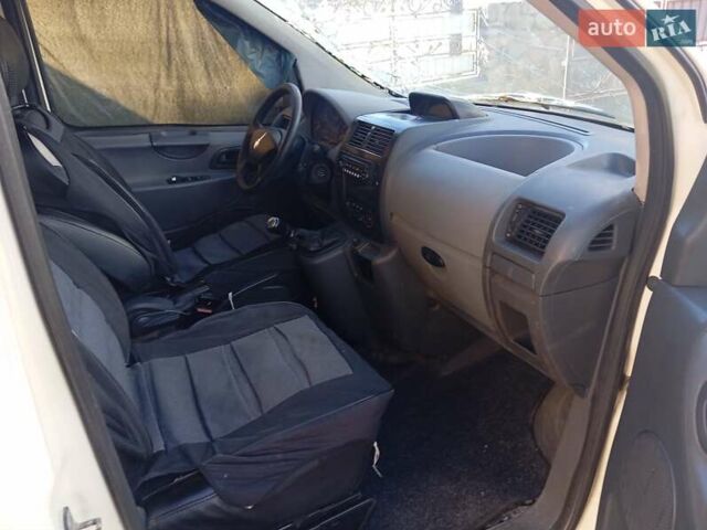 Бежевый Фиат Скудо, объемом двигателя 1.6 л и пробегом 300 тыс. км за 3150 $, фото 12 на Automoto.ua