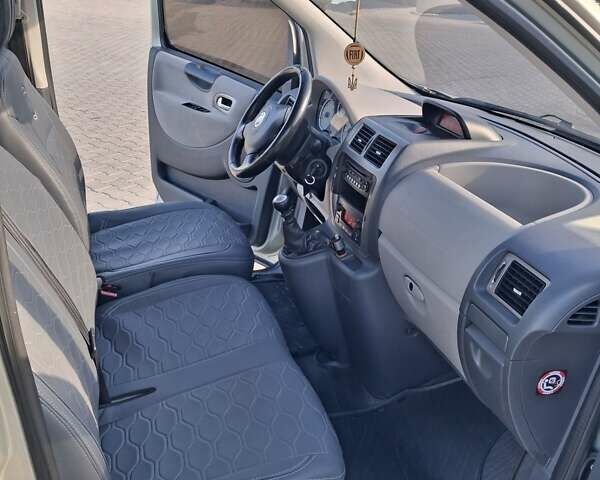 Бежевый Фиат Скудо, объемом двигателя 2 л и пробегом 228 тыс. км за 10900 $, фото 17 на Automoto.ua