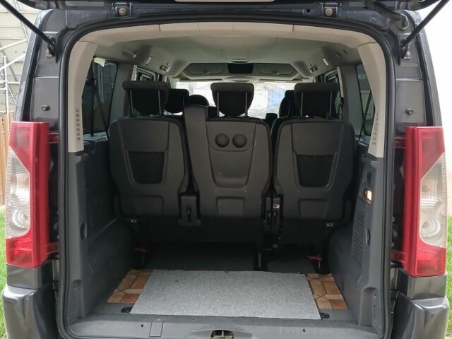 Черный Фиат Скудо, объемом двигателя 2 л и пробегом 366 тыс. км за 9000 $, фото 5 на Automoto.ua