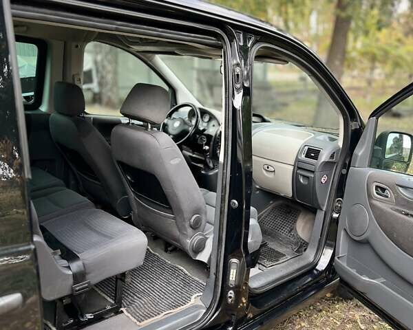 Черный Фиат Скудо, объемом двигателя 2 л и пробегом 310 тыс. км за 8650 $, фото 7 на Automoto.ua