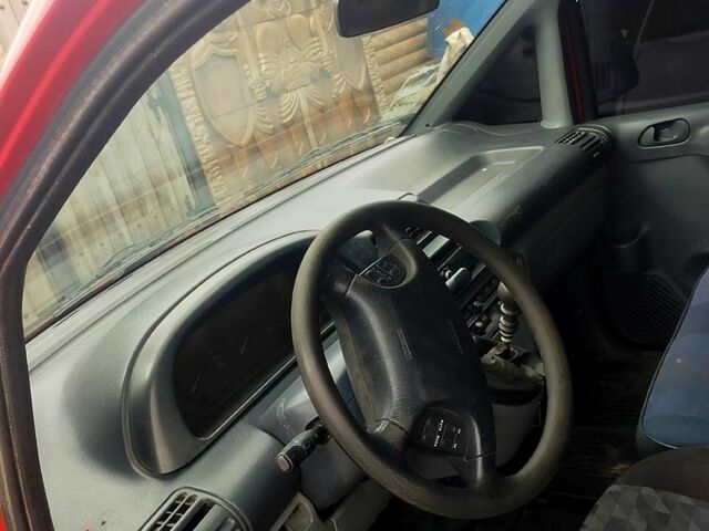 Красный Фиат Скудо, объемом двигателя 2 л и пробегом 333 тыс. км за 2000 $, фото 5 на Automoto.ua