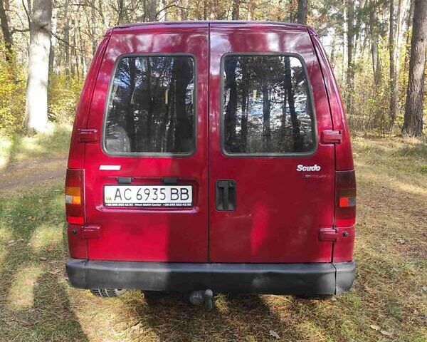 Красный Фиат Скудо, объемом двигателя 1.9 л и пробегом 300 тыс. км за 2800 $, фото 2 на Automoto.ua