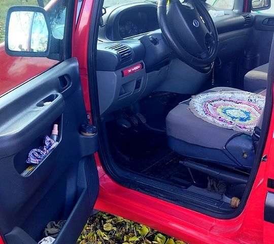 Красный Фиат Скудо, объемом двигателя 2 л и пробегом 300 тыс. км за 5500 $, фото 6 на Automoto.ua