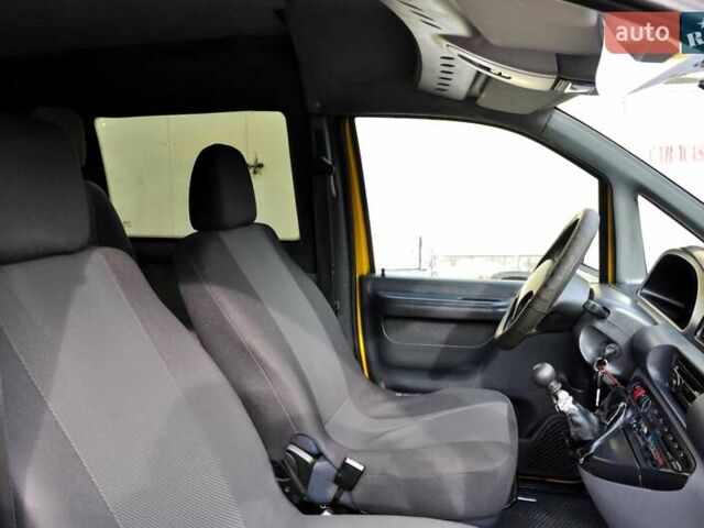 Желтый Фиат Скудо, объемом двигателя 2 л и пробегом 360 тыс. км за 4700 $, фото 26 на Automoto.ua