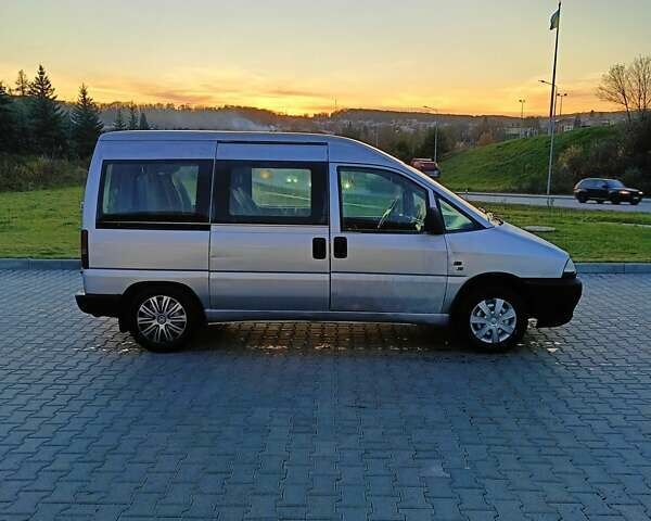 Серый Фиат Скудо, объемом двигателя 1.9 л и пробегом 310 тыс. км за 2399 $, фото 3 на Automoto.ua