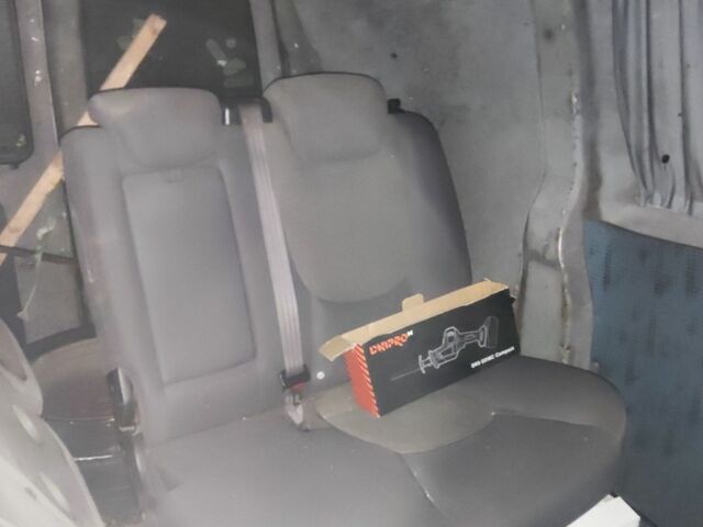 Серый Фиат Скудо, объемом двигателя 1.6 л и пробегом 300 тыс. км за 1600 $, фото 4 на Automoto.ua