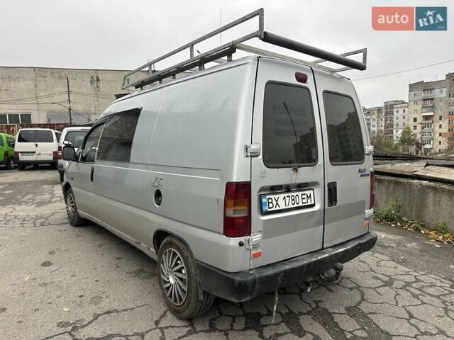 Фиат Скудо 2000 в Хмельницком на Automoto.ua Серый Фиат Скудо, объемом двигателя 2 л и пробегом 286 тыс. км за 4500 $, фото 7 на Automoto.ua