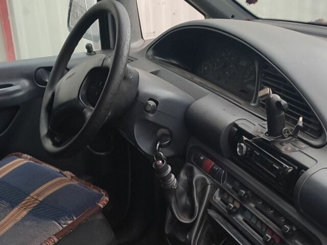 Серый Фиат Скудо, объемом двигателя 2 л и пробегом 400 тыс. км за 2350 $, фото 2 на Automoto.ua