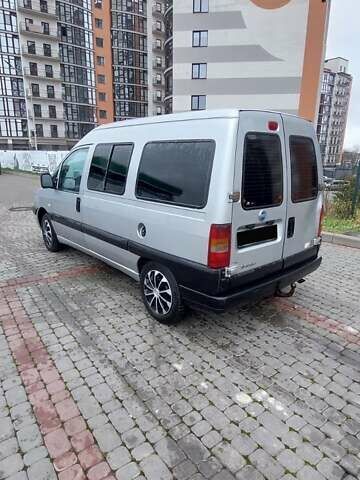 Серый Фиат Скудо, объемом двигателя 2 л и пробегом 342 тыс. км за 4450 $, фото 3 на Automoto.ua