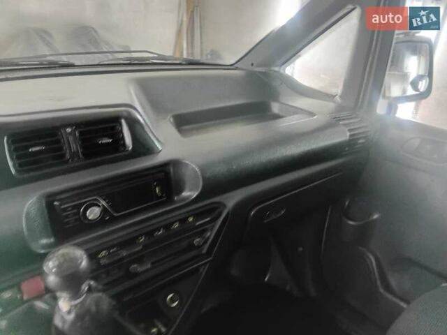 Серый Фиат Скудо, объемом двигателя 2 л и пробегом 300 тыс. км за 3850 $, фото 5 на Automoto.ua