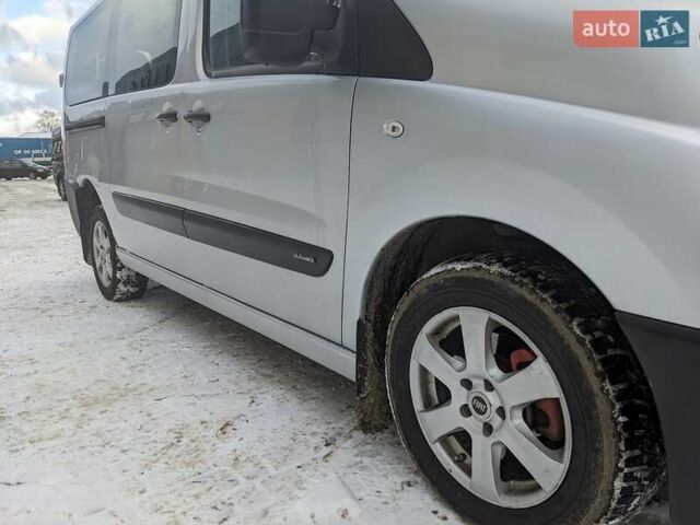 Серый Фиат Скудо, объемом двигателя 2 л и пробегом 220 тыс. км за 6900 $, фото 10 на Automoto.ua