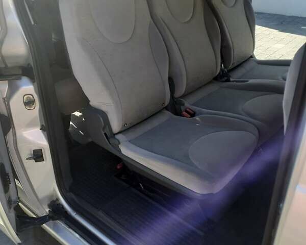 Серый Фиат Скудо, объемом двигателя 2 л и пробегом 335 тыс. км за 9800 $, фото 26 на Automoto.ua