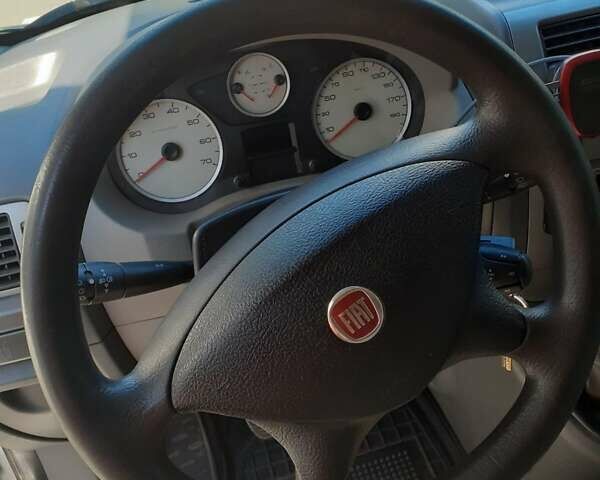 Серый Фиат Скудо, объемом двигателя 2 л и пробегом 335 тыс. км за 9800 $, фото 12 на Automoto.ua