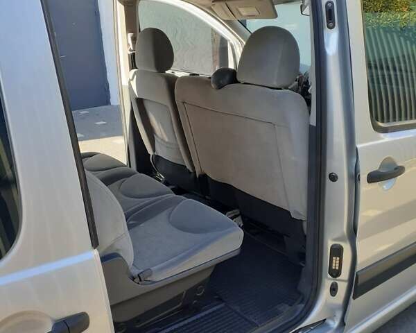 Серый Фиат Скудо, объемом двигателя 2 л и пробегом 335 тыс. км за 9800 $, фото 29 на Automoto.ua