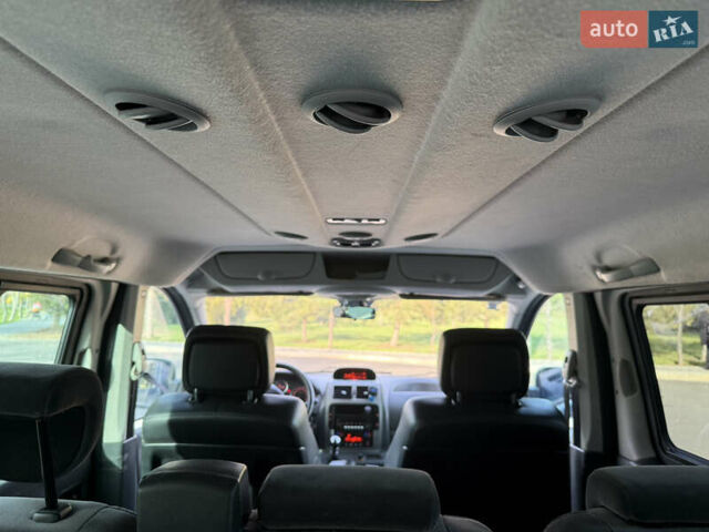 Серый Фиат Скудо, объемом двигателя 2 л и пробегом 355 тыс. км за 12000 $, фото 18 на Automoto.ua