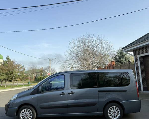 Серый Фиат Скудо, объемом двигателя 2 л и пробегом 355 тыс. км за 12000 $, фото 1 на Automoto.ua