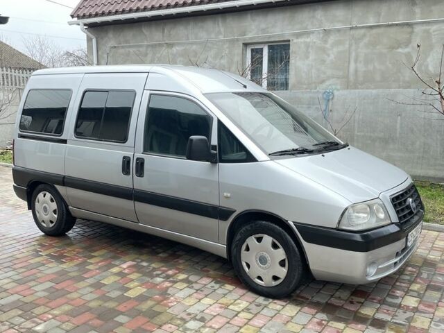 Серый Фиат Скудо, объемом двигателя 2 л и пробегом 350 тыс. км за 4200 $, фото 2 на Automoto.ua