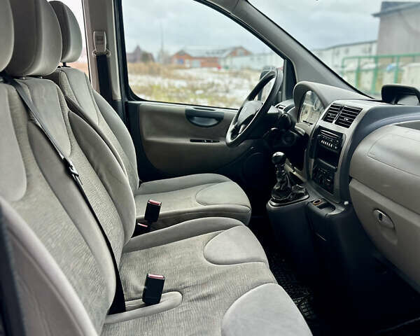 Серый Фиат Скудо, объемом двигателя 2 л и пробегом 227 тыс. км за 9200 $, фото 9 на Automoto.ua