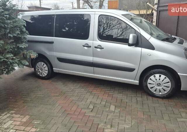 Серый Фиат Скудо, объемом двигателя 2 л и пробегом 213 тыс. км за 10700 $, фото 5 на Automoto.ua