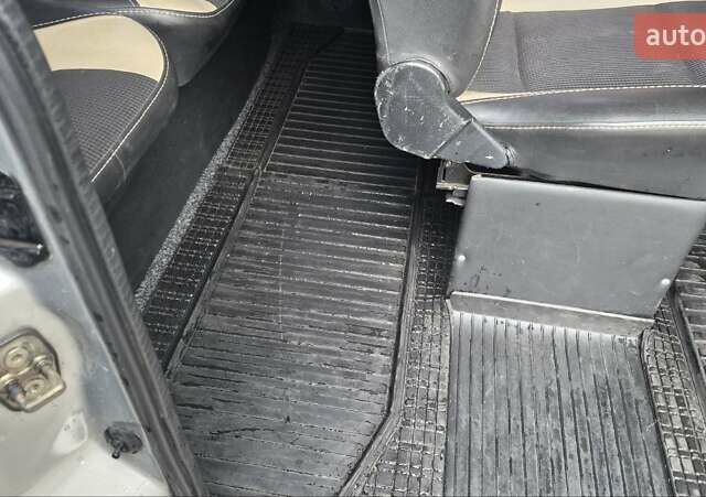 Серый Фиат Скудо, объемом двигателя 2 л и пробегом 213 тыс. км за 10700 $, фото 11 на Automoto.ua