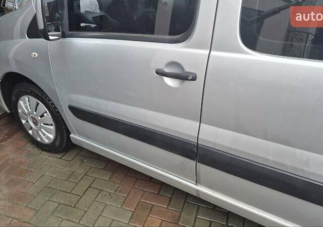 Серый Фиат Скудо, объемом двигателя 2 л и пробегом 213 тыс. км за 10700 $, фото 12 на Automoto.ua