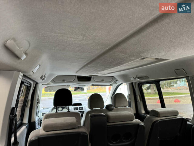 Серый Фиат Скудо, объемом двигателя 2 л и пробегом 334 тыс. км за 6800 $, фото 29 на Automoto.ua