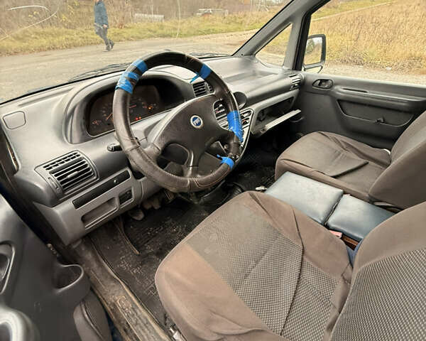 Синий Фиат Скудо, объемом двигателя 2 л и пробегом 401 тыс. км за 2700 $, фото 5 на Automoto.ua