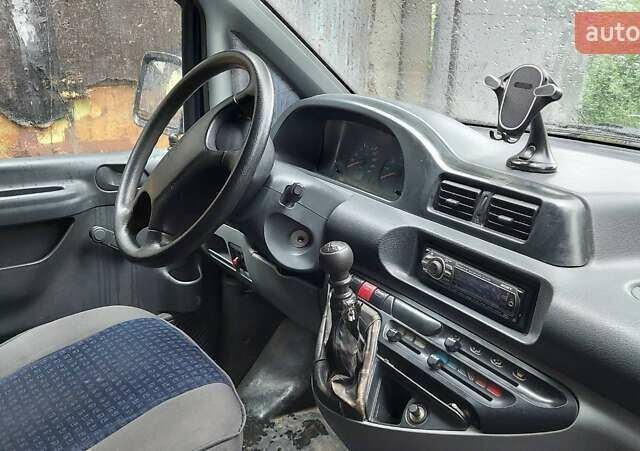 Фиат Скудо 2003 в Днепре (Днепропетровске) на Automoto.ua Синий Фиат Скудо, объемом двигателя 2 л и пробегом 669 тыс. км за 2850 $, фото 9 на Automoto.ua