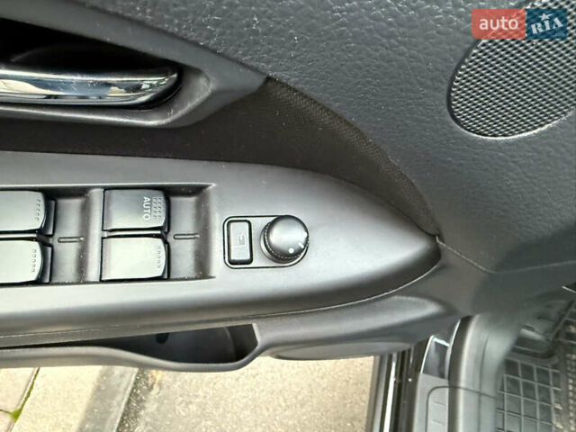 Черный Фиат Седичи, объемом двигателя 2 л и пробегом 228 тыс. км за 8200 $, фото 16 на Automoto.ua