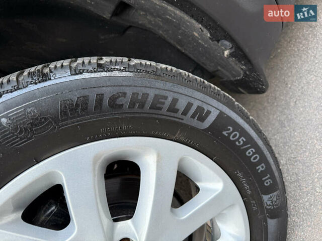 Черный Фиат Седичи, объемом двигателя 2 л и пробегом 228 тыс. км за 8200 $, фото 32 на Automoto.ua