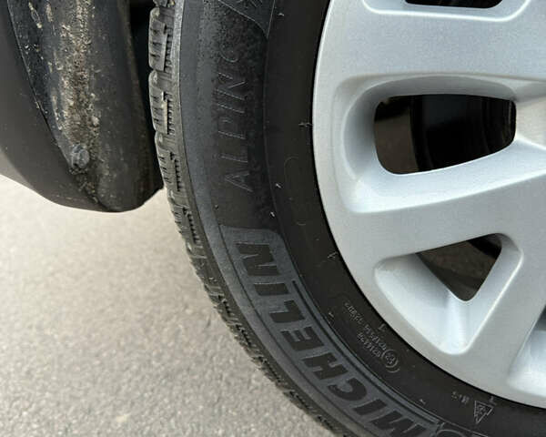 Черный Фиат Седичи, объемом двигателя 2 л и пробегом 228 тыс. км за 8200 $, фото 33 на Automoto.ua