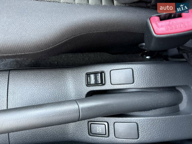 Черный Фиат Седичи, объемом двигателя 2 л и пробегом 228 тыс. км за 8200 $, фото 19 на Automoto.ua