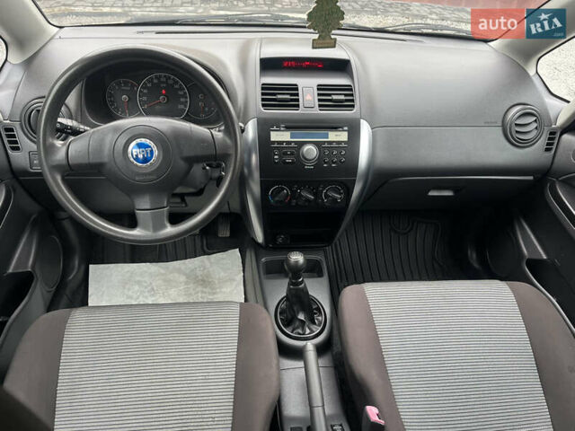 Коричневий Фіат Седічі, об'ємом двигуна 1.6 л та пробігом 180 тис. км за 6650 $, фото 15 на Automoto.ua