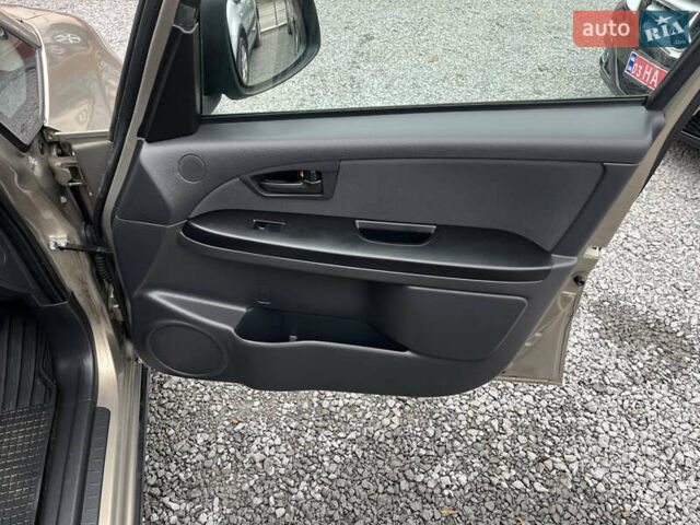 Коричневий Фіат Седічі, об'ємом двигуна 1.6 л та пробігом 180 тис. км за 6650 $, фото 31 на Automoto.ua