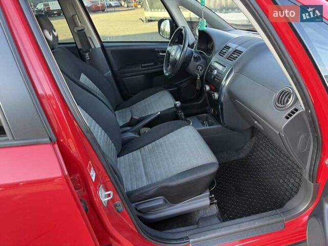 Красный Фиат Седичи, объемом двигателя 1.59 л и пробегом 215 тыс. км за 5200 $, фото 15 на Automoto.ua