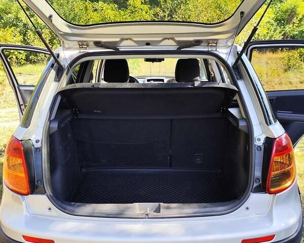 Сірий Фіат Седічі, об'ємом двигуна 1.59 л та пробігом 234 тис. км за 7100 $, фото 12 на Automoto.ua