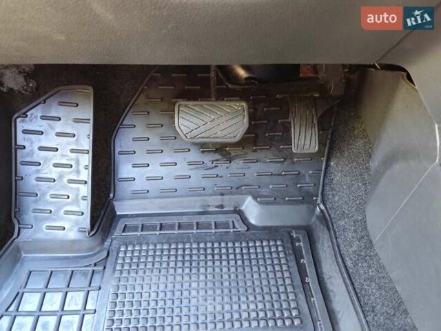 Сірий Фіат Седічі, об'ємом двигуна 1.59 л та пробігом 234 тис. км за 7100 $, фото 13 на Automoto.ua