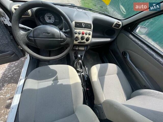 Белый Фиат Сейченто, объемом двигателя 1.1 л и пробегом 222 тыс. км за 1500 $, фото 9 на Automoto.ua